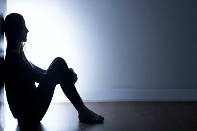 Rối loạn căng thẳng hậu ngoại tình phải làm sao?